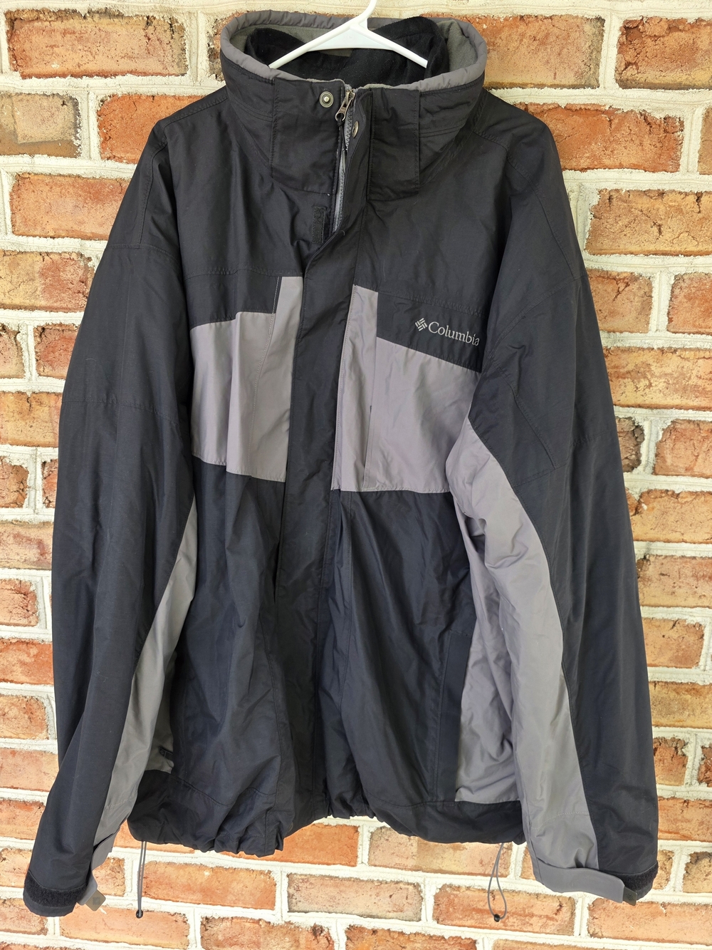 Columbia Mens 3XT Black and Gray Waterproof Raincoat